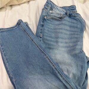 Time and Tru Women's Boyfriend Jeans - Light Blue